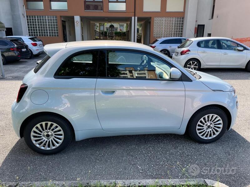 Usato 2023 Fiat 500e El (28.000 €)