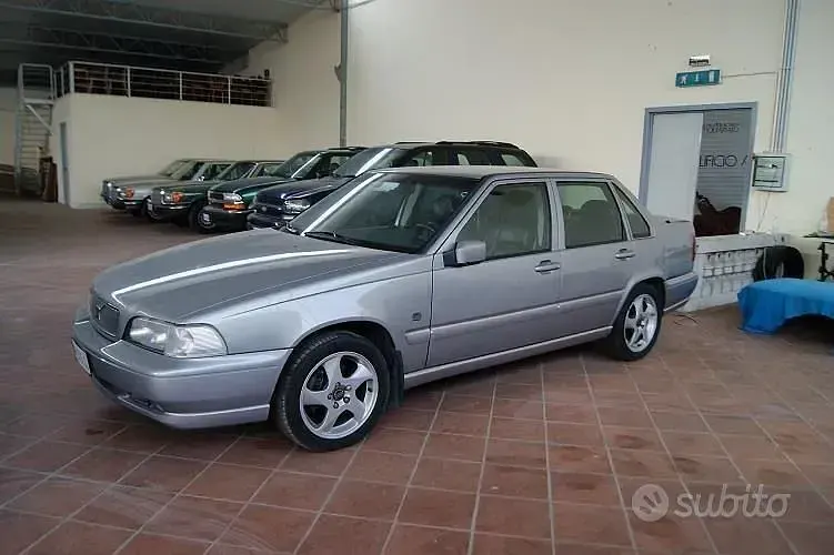 Usata Volvo S70 179 CV (131 kW) 1997 Grigio Berlina
