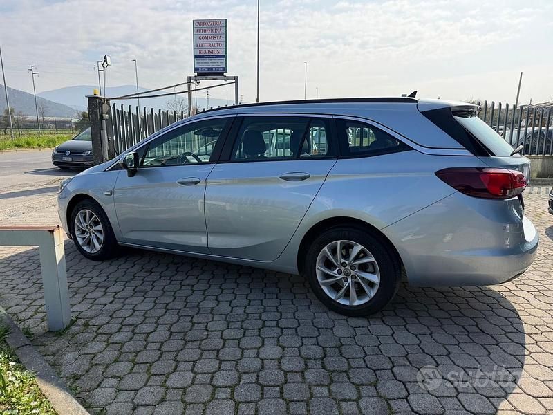 Usata Opel Astra Innovation 136 CV (100 kW) 2019 Grigio Station wagon