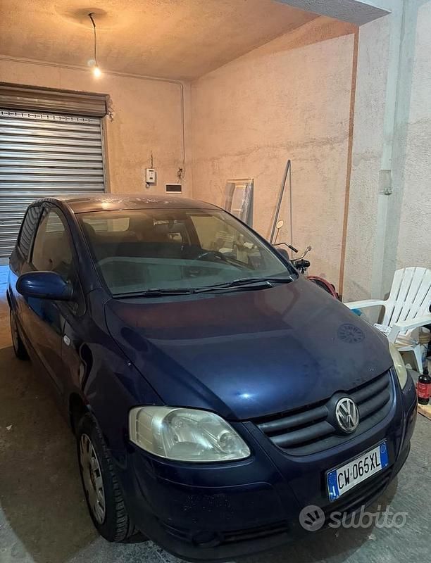 Usata VW Fox Sport 54 CV (39 kW) 2005 Blu Utilitaria