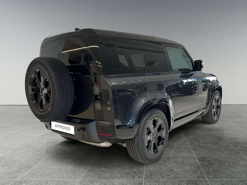 Usata Land Rover Defender SE Dynamic 200 CV (147 kW) 2026 Carphatian grey SUV