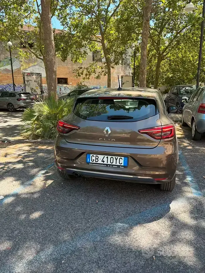 Usata Renault Clio V 86 CV (63 kW) 2020 Berlina
