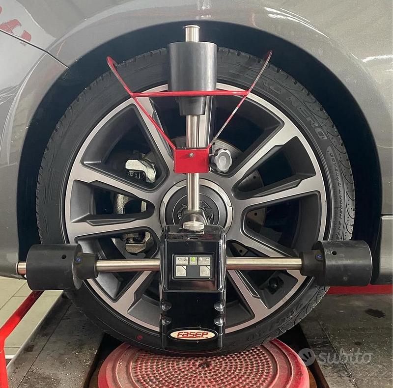 Usata Abarth 595 70th Anniversary 165 CV (121 kW) 2020 Grigio Cabrio