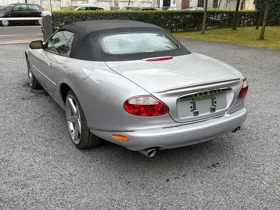 Usata Jaguar XKR 396 CV (291 kW) 2002 Cabrio
