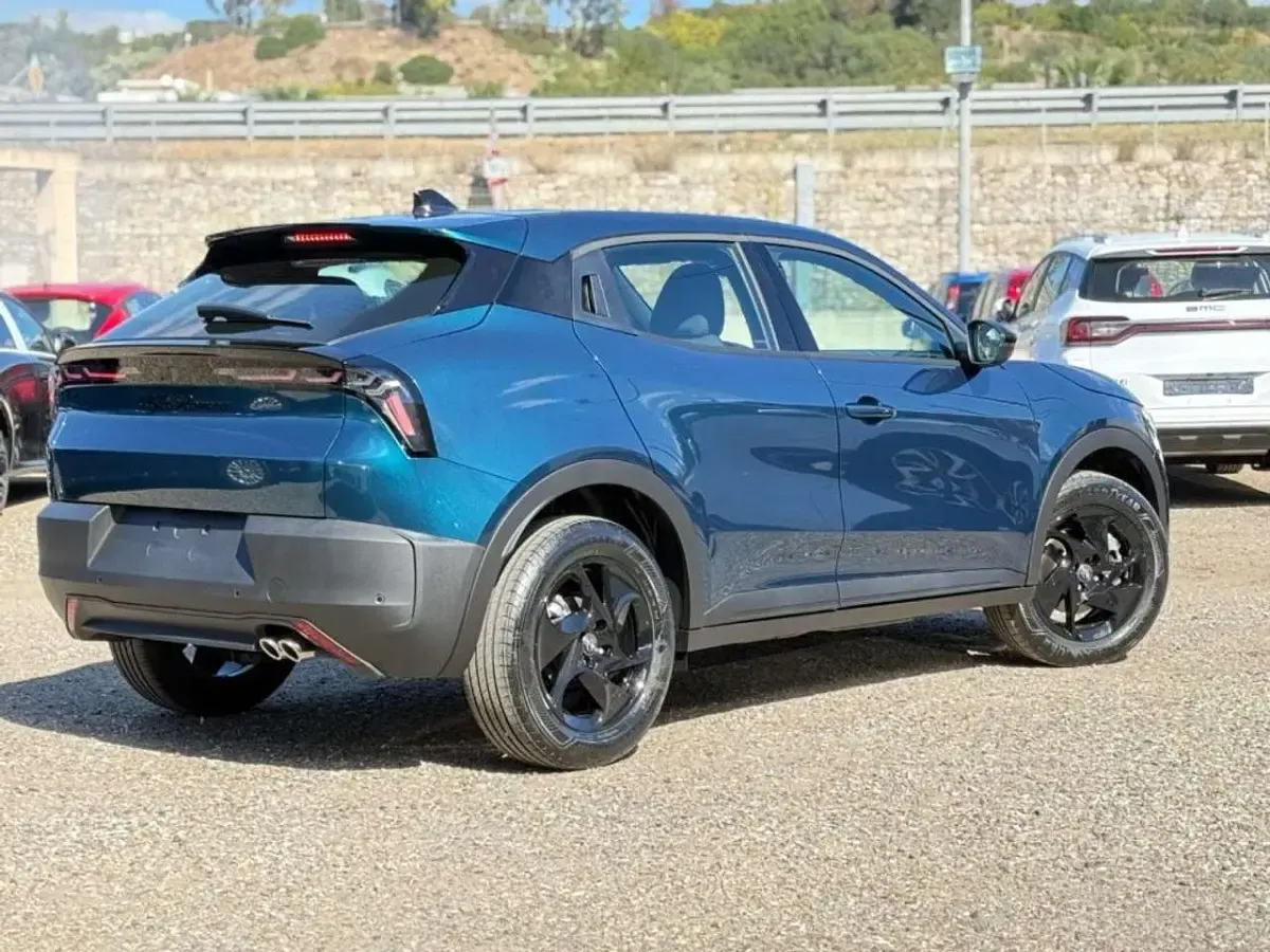 Nuova Alfa Romeo GT Junior 145 CV (106 kW) 2026 Blu SUV