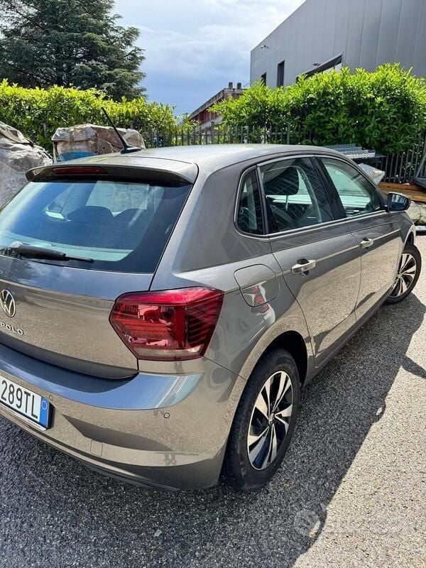 Usata VW Polo Comfortline 80 CV (58 kW) 2020 Grigio Berlina