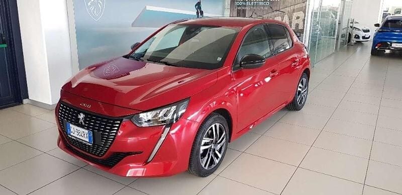 Usata Peugeot 208 Allure 102 CV (75 kW) 2022 Rosso Utilitaria