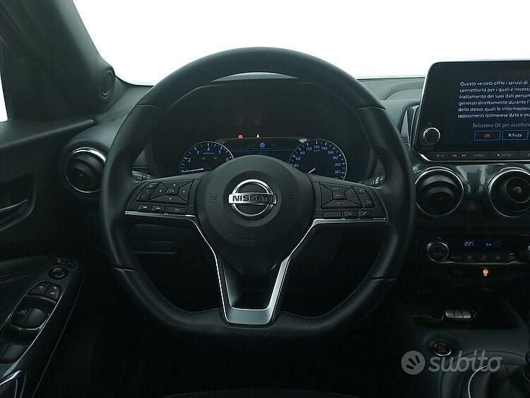 Usata Nissan Juke N-Connecta 114 CV (83 kW) 2022 Nero SUV