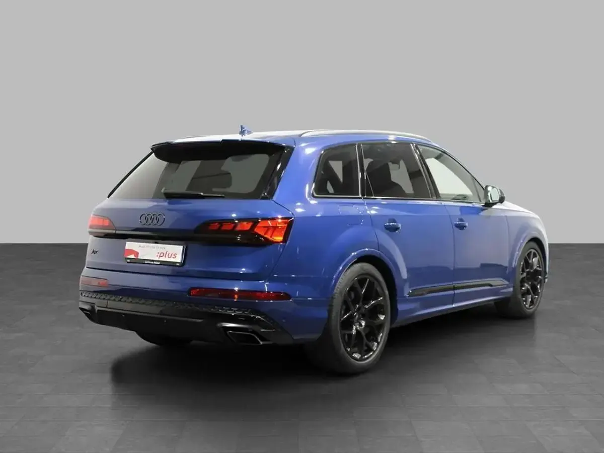 Usata Audi Q7 S-line plus 489 CV (359 kW) 2025 Blu ascari metallizzato SUV