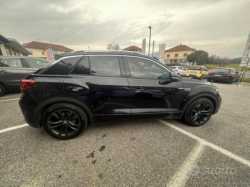 Usata VW T-Roc R-line Plus 116 CV (85 kW) 2023 Nero SUV