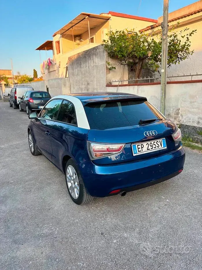 Usata Audi A1 90 CV (66 kW) 2013 Bluazzurro Utilitaria