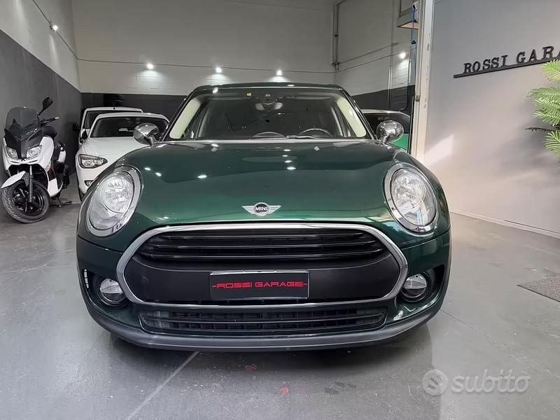 Usata Mini One Clubman Business 116 CV (85 kW) 2018 Verde Station wagon