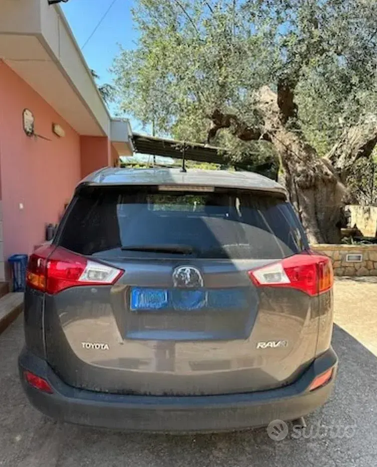 Usata Toyota RAV4 124 CV (91 kW) 2013 Grigio SUV