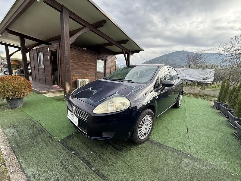 Usata Fiat Punto 75 CV (55 kW) 2009 Blu Utilitaria
