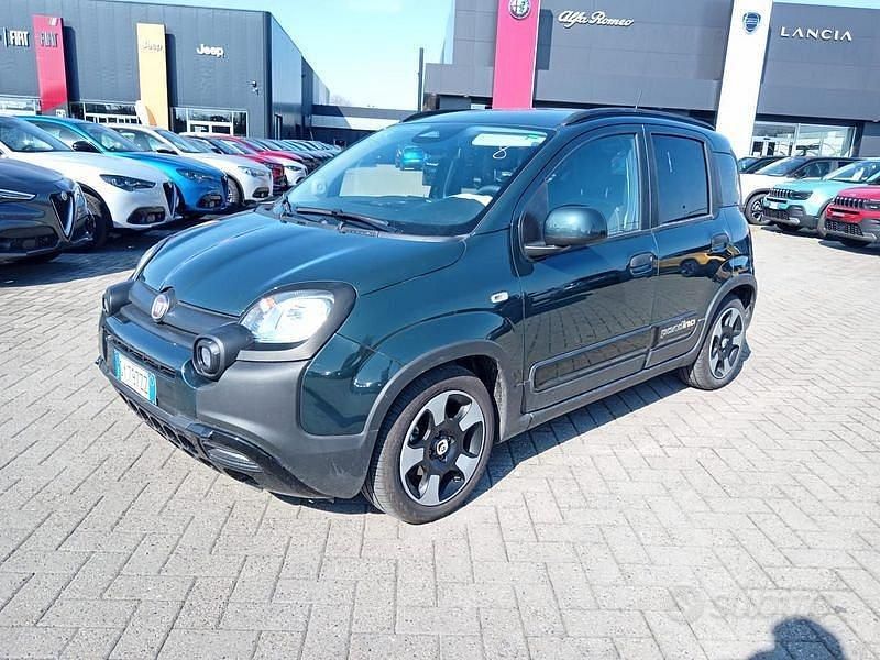 Usata Fiat Panda S 70 CV (51 kW) 2025 Verde Utilitaria