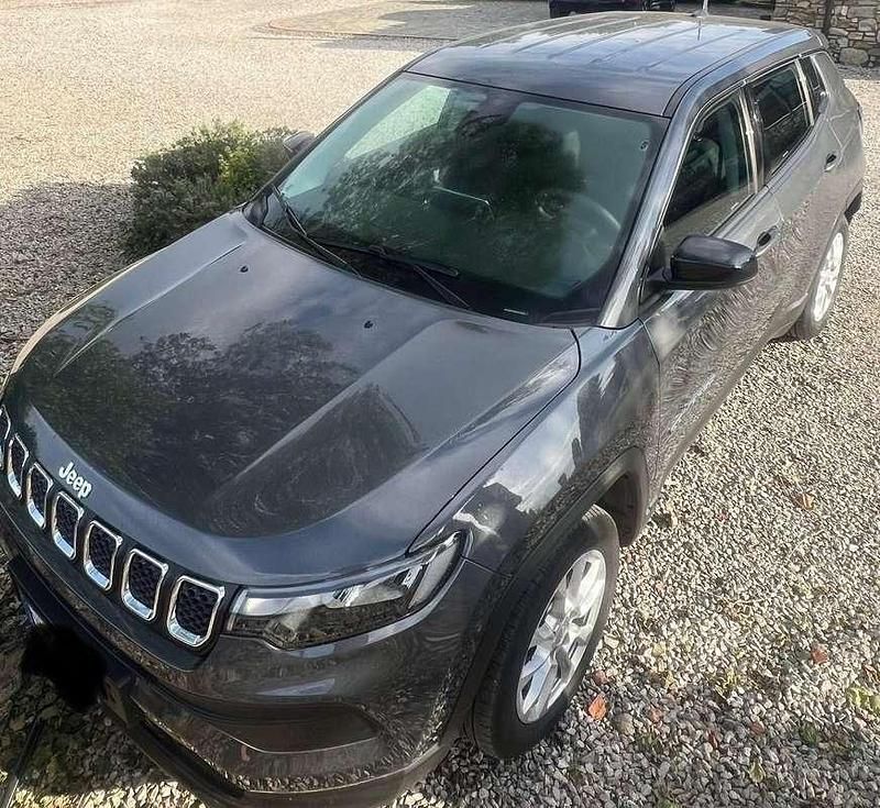 Usata 2022 Jeep Compass Longitude SUV | 25.000 € (Molto cara) - Immagine 1/4
