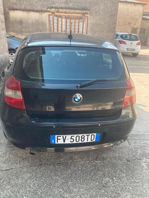 Usata BMW 118 122 CV (89 kW) 2006 Utilitaria