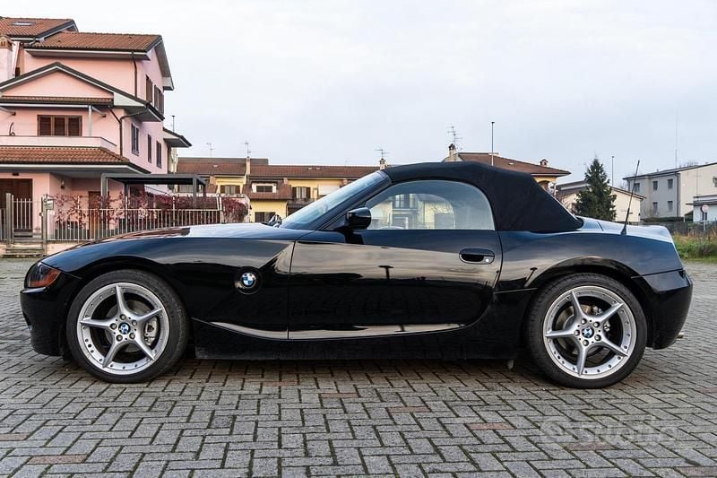 Usata BMW Z4 Comfort Edition 170 CV (125 kW) 2005 Nero Cabrio