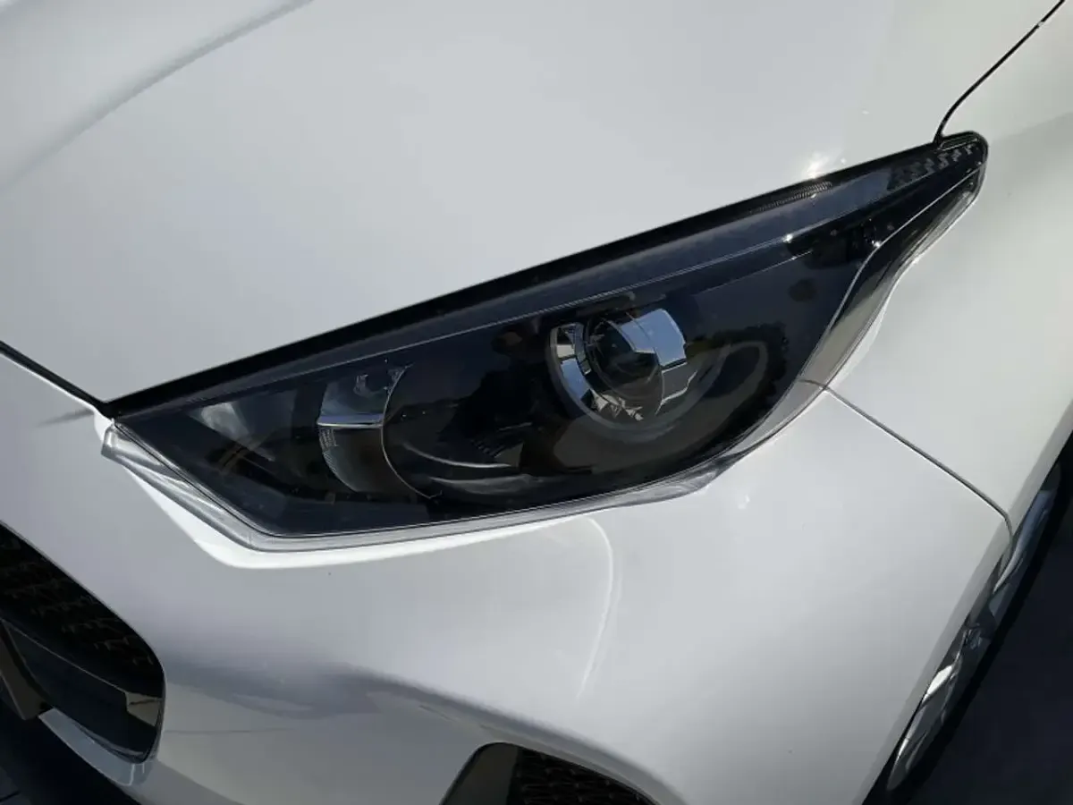 Nuova Mazda 2 Prime-Line 116 CV (85 kW) 2026 Bianco Utilitaria
