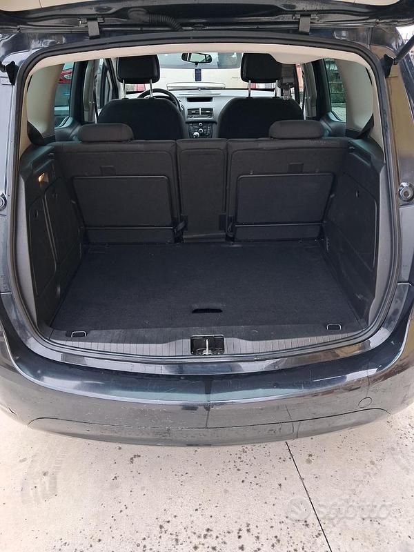 Usata Opel Meriva 120 CV (88 kW) 2013 Nero Monovolume