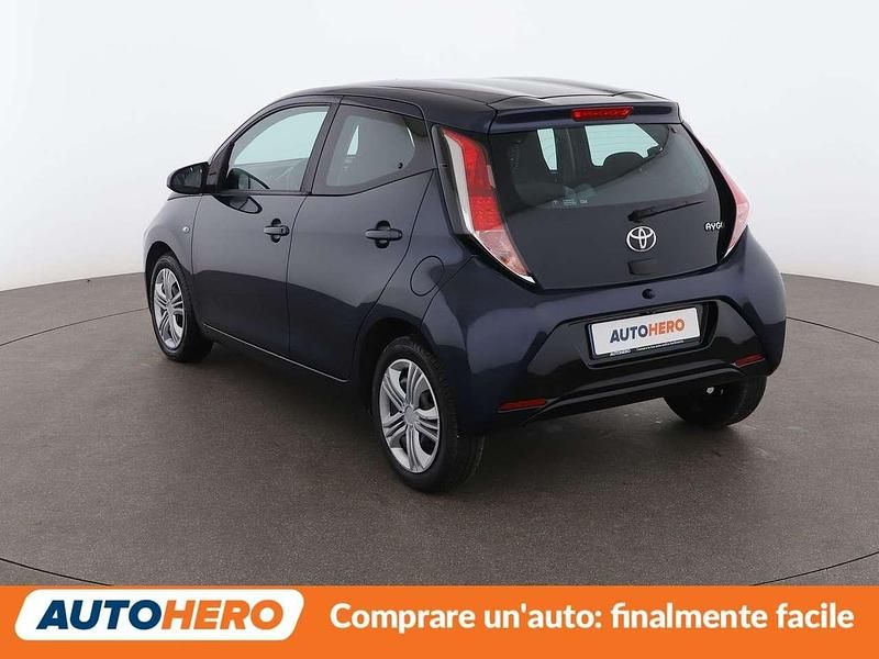 Usata Toyota Aygo X-play 70 CV (51 kW) 2015 Blu Utilitaria