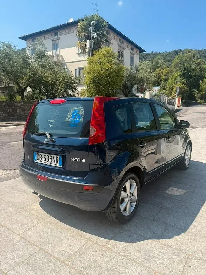 Usata Nissan Note 88 CV (64 kW) 2006 Bluazzurro Utilitaria