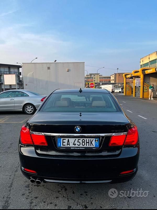 Usata BMW 730 Comfort Edition 245 CV (180 kW) 2010 Nero Berlina