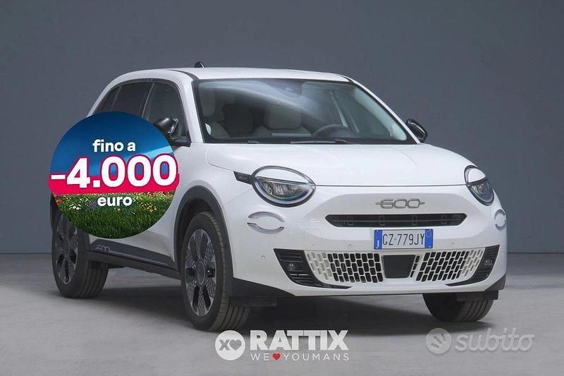 Usata Fiat 600 La Prima 110 CV (80 kW) 2025 Bianco gelato pastello SUV