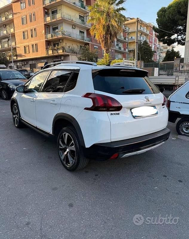 Usata Peugeot 2008 120 CV (88 kW) 2016 Bianco SUV