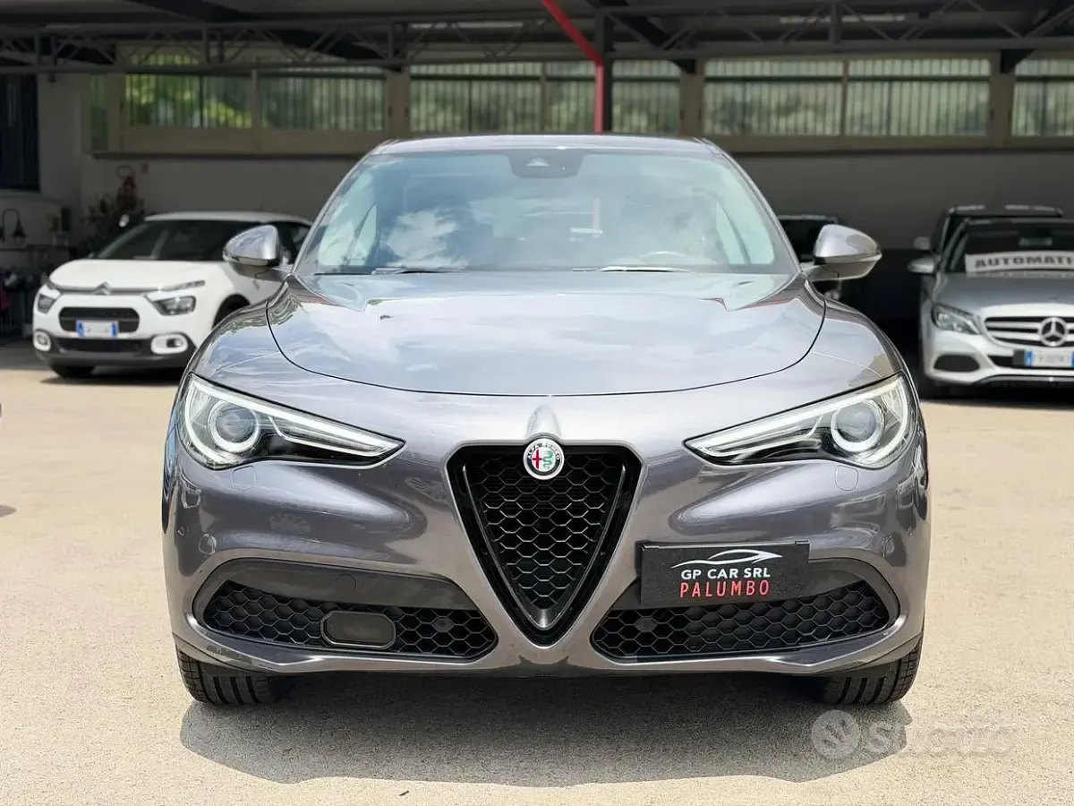 Usata Alfa Romeo Stelvio Sprint 190 CV (139 kW) 2021 Grigio SUV