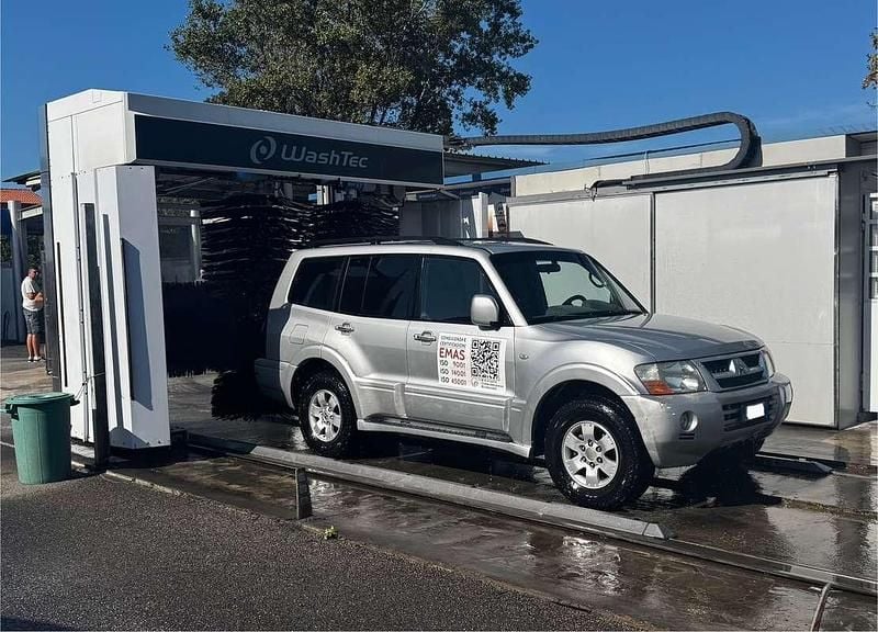 Usata Mitsubishi Pajero 160 CV (117 kW) 2004 Argento SUV