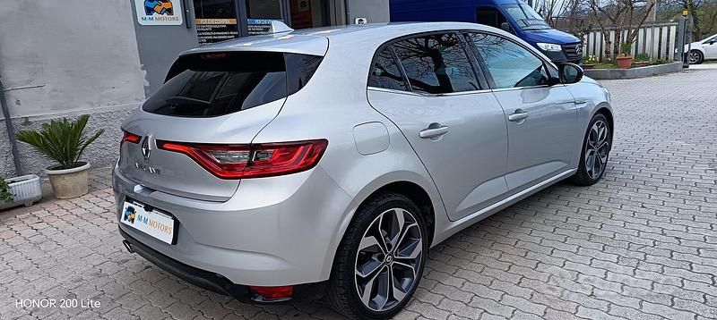 Usata Renault Mégane GT Line GT-Line 131 CV (96 kW) 2016 Bianco Berlina