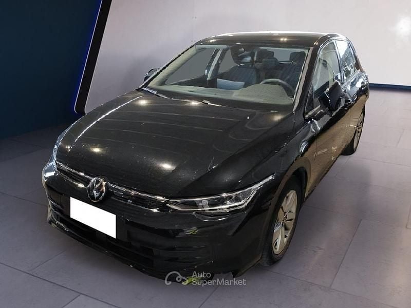 Usata VW Golf VIII Life 116 CV (85 kW) 2025 Nero Berlina