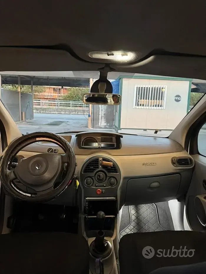 Usata Renault Modus 75 CV (55 kW) 2007 Grigio Monovolume