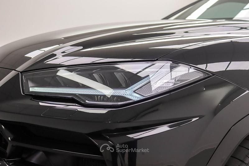 Usata Lamborghini Urus 650 CV (478 kW) 2020 Nero SUV