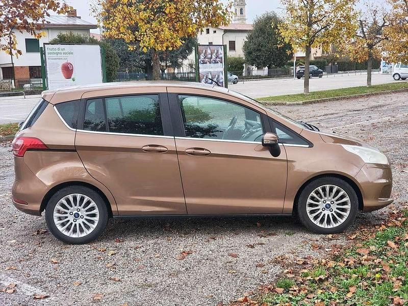 Usata Ford B-MAX Titanium 95 CV (69 kW) 2013 Monovolume