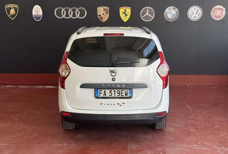 Usata Dacia Lodgy Lauréate 85 CV (62 kW) 2015 Bianco Monovolume