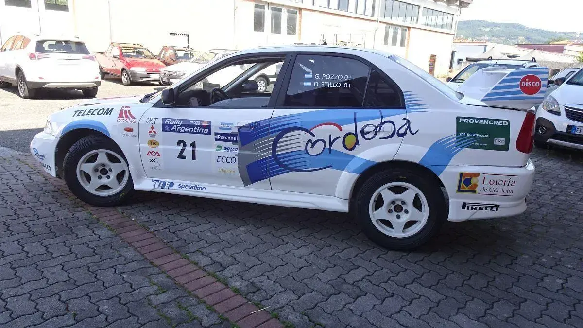 Usata EVO Evo 6 300 CV (220 kW) 2000 Bianco