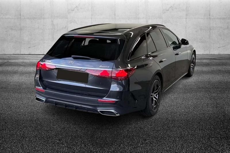 Usata Mercedes E300 Advanced 306 CV (225 kW) 2024 Grigio Station wagon