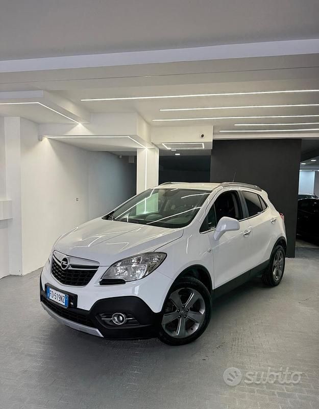 Bianco Usata 2013 Opel Mokka Cosmo SUV | 6990 € (Buon prezzo) - Immagine 1/4