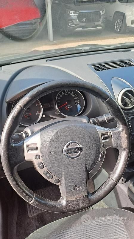 Usata Nissan Qashqai 110 CV (80 kW) 2012 Grigio SUV