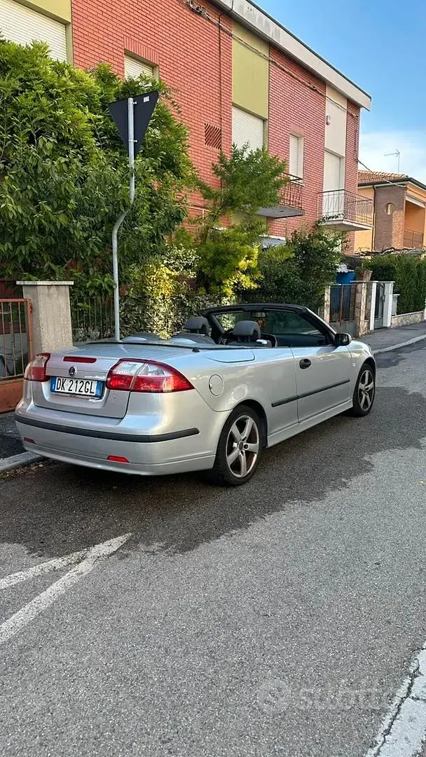 Usata Saab 9-3 160 CV (117 kW) 2007 Grigio Cabrio