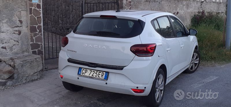Usata Dacia Sandero 101 CV (74 kW) 2023 Bianco Utilitaria