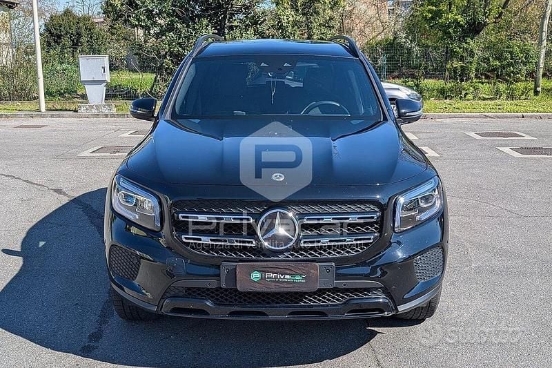 Usata Mercedes GLB180 116 CV (85 kW) 2022 Nero SUV