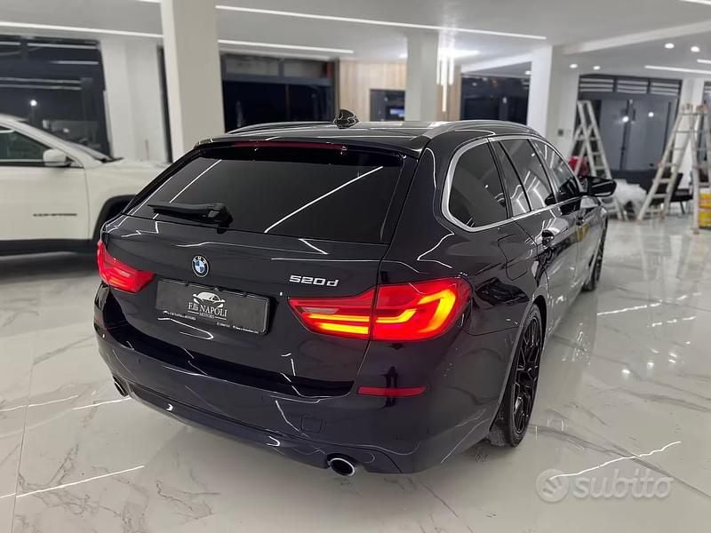 Begagnad BMW 520 Sport Line 190 HK (139 kW) 2018 Svart Kombi
