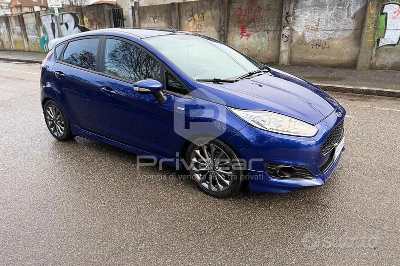 Usata Ford Fiesta ST-Line 101 CV (74 kW) 2017 Blu Utilitaria