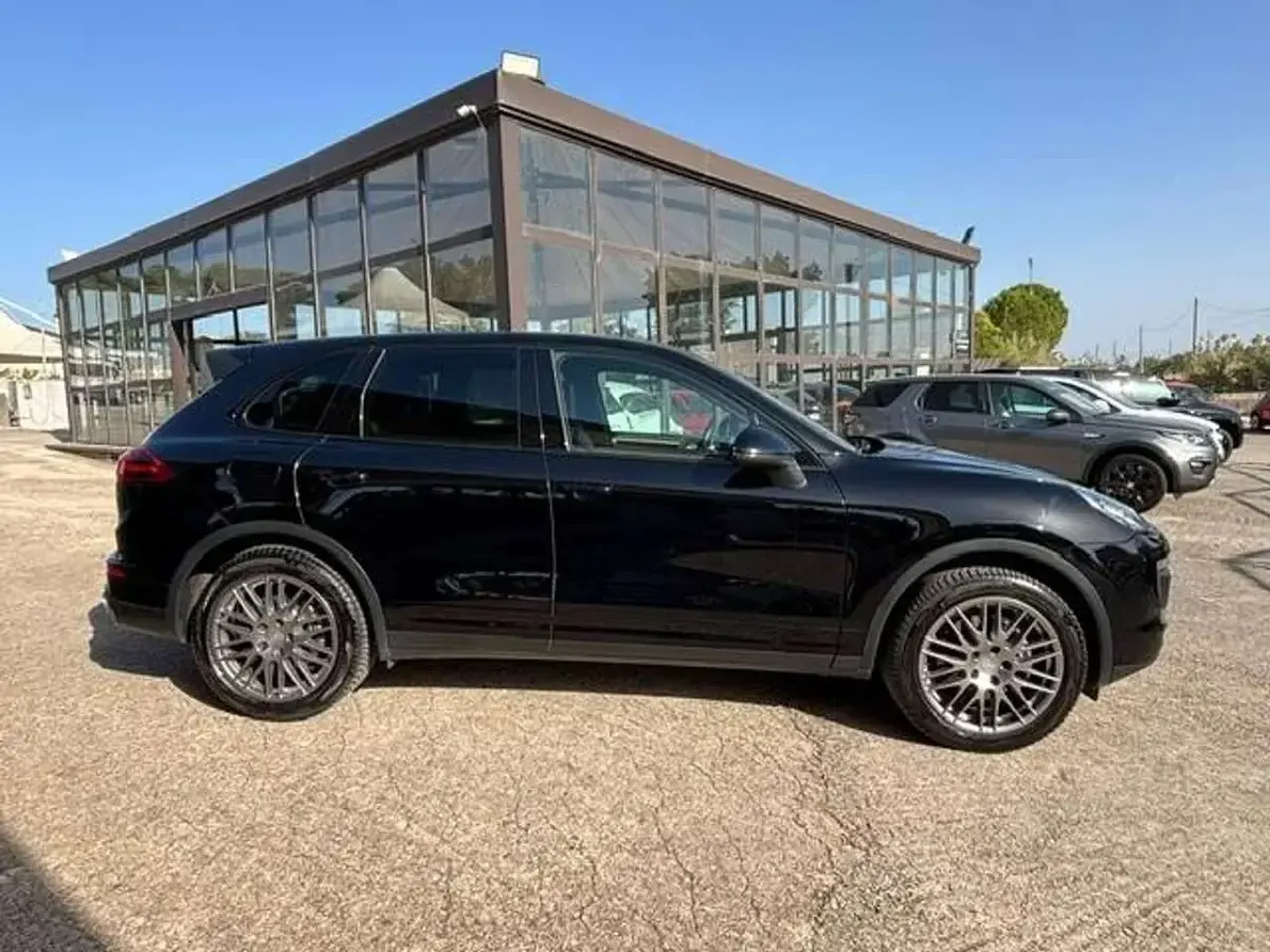 Usata Porsche Cayenne 262 CV (192 kW) 2016 Nero SUV
