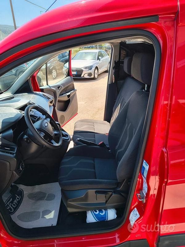 Occasion Ford Transit Connect 120 ch (88 kW) 2017 Rouge Monospace