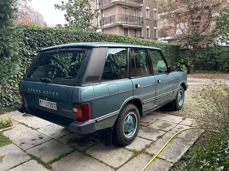 Usata Land Rover Range Rover Vogue SE 182 CV (133 kW) 1991 Blu/azzurro SUV