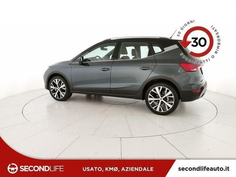 Usata Seat Arona Xperience 110 CV (80 kW) 2023 Grigio SUV